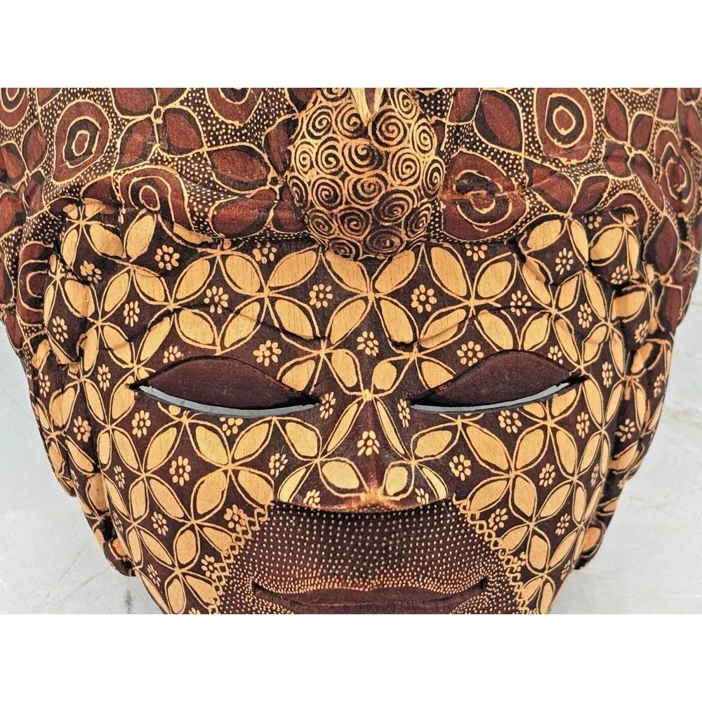 Hand Carved Indonesian Batik Wood Mask Batik Pattern Bird Motif Wall Art EUC